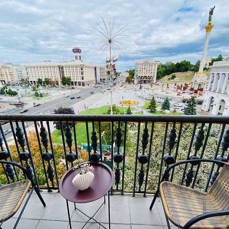 Amazing View Of Independence Square Apartment Kyiv Exterior photo