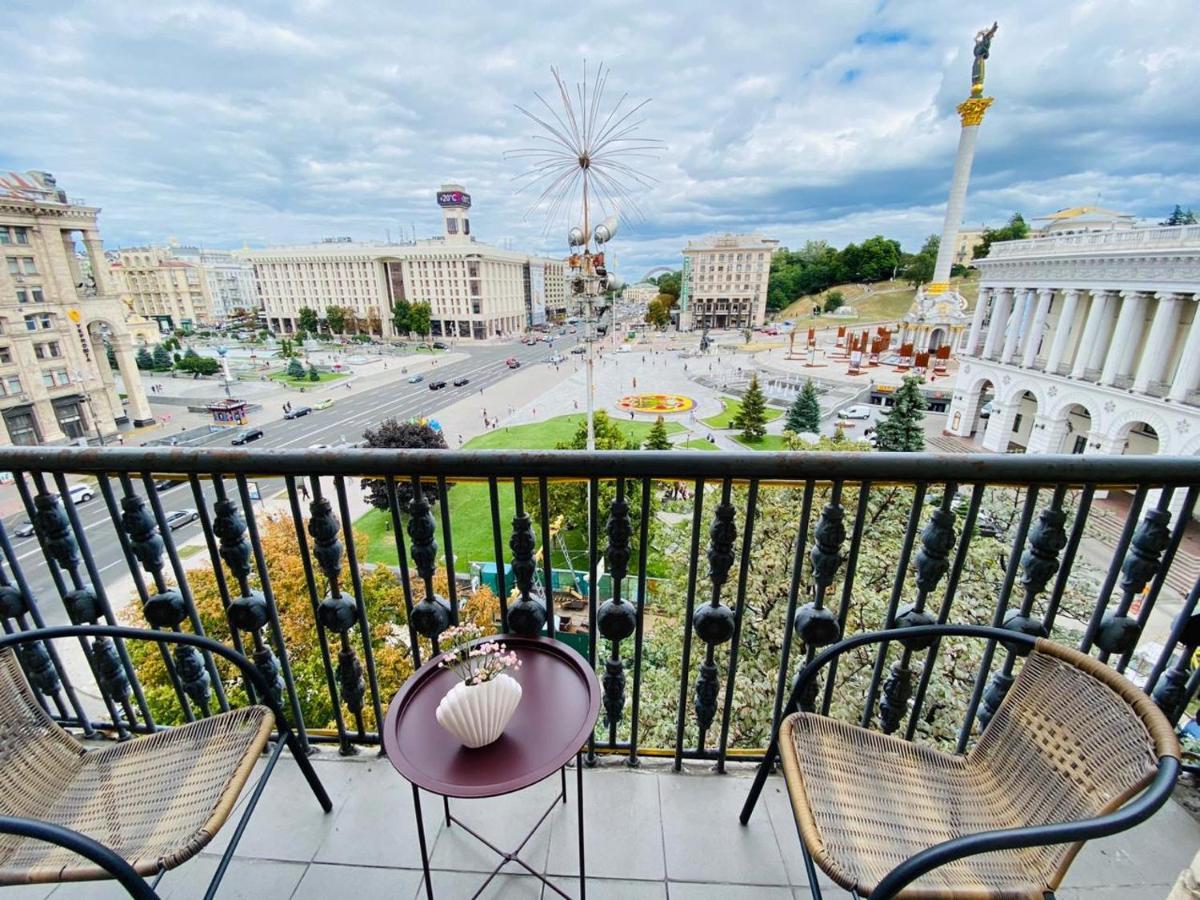 Amazing View Of Independence Square Apartment Kyiv Exterior photo