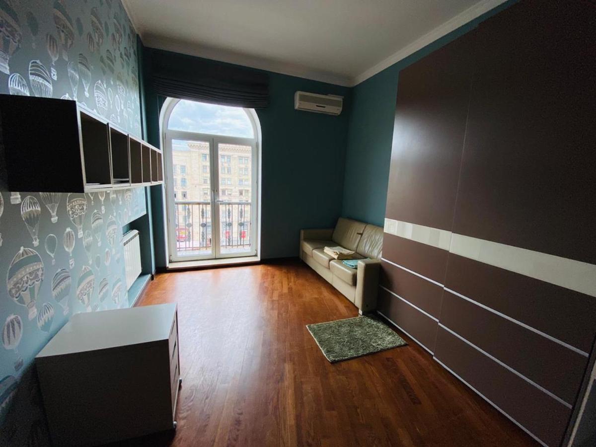 Amazing View Of Independence Square Apartment Kyiv Exterior photo