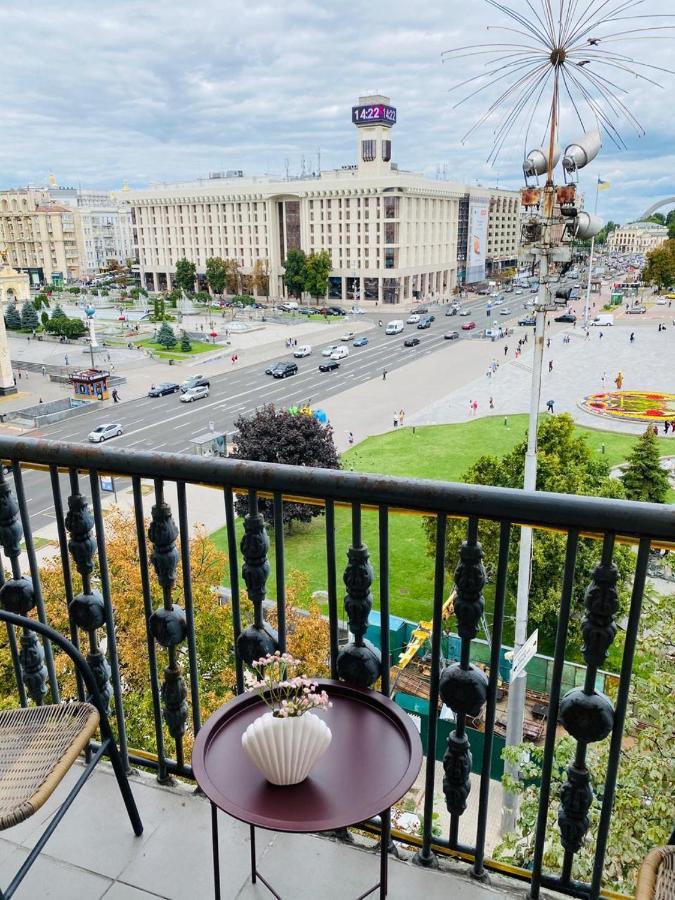 Amazing View Of Independence Square Apartment Kyiv Exterior photo