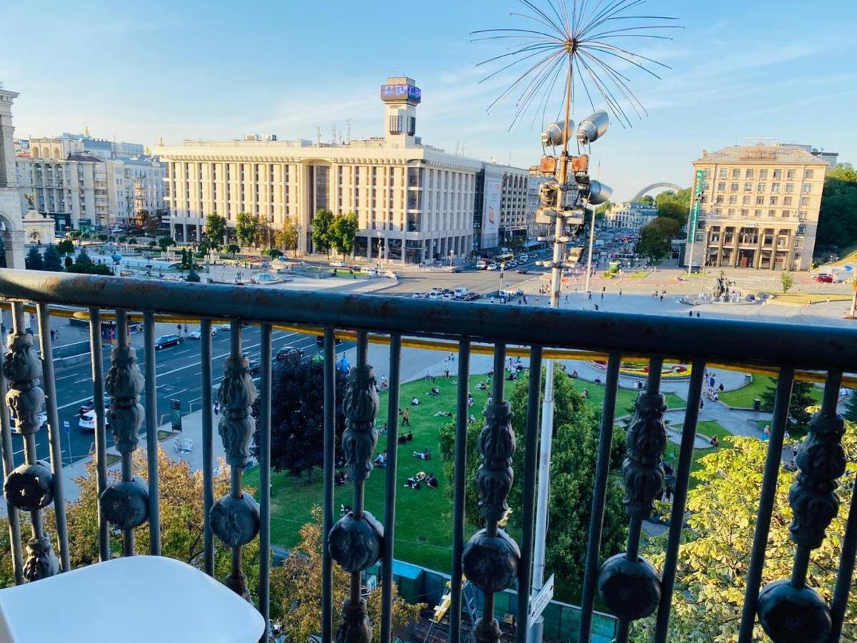 Amazing View Of Independence Square Apartment Kyiv Exterior photo